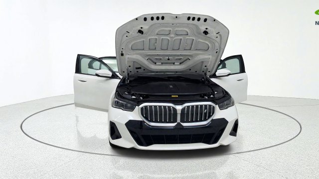 2025 BMW i5 40 - Photo 13