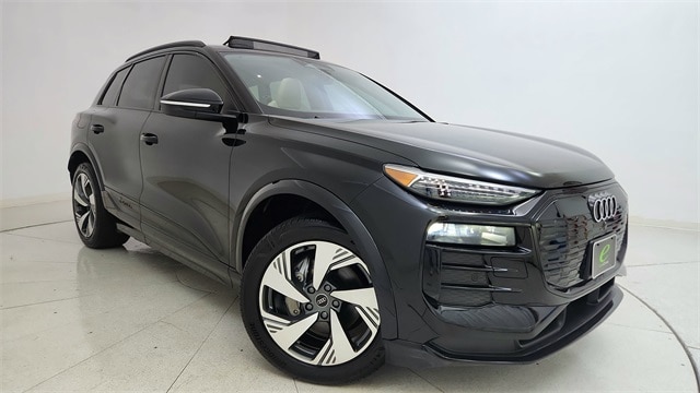 2025 Audi Q6 e-tron Premium Plus's photo