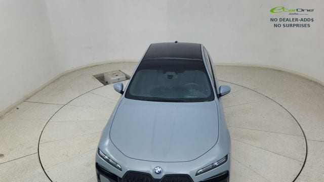 2025 BMW i7 60 | CarEdge | CarEdge
