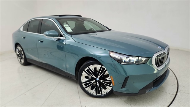 2026 BMW 5 Series 530i's photo