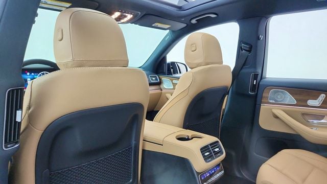 2025 Mercedes-Benz GLS Base - Photo 35
