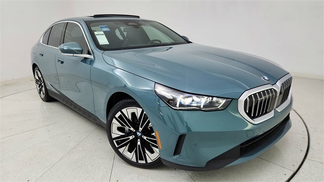 2026 BMW 5 Series 530i's photo