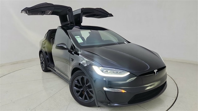 2022 Tesla Model X Long Range's photo