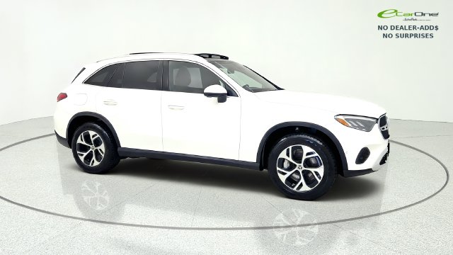 2025 Mercedes-Benz GLC 350e | PANO ROOF | MB-TEX DASH BRD | LED's | 18