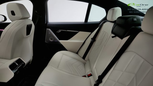 2025 BMW i5 40 - Photo 44
