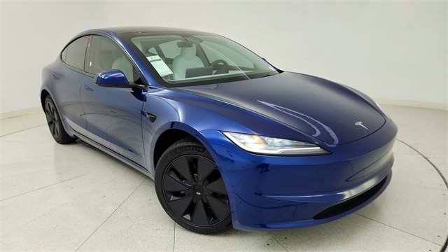 2025 Tesla Model 3 Performance's photo