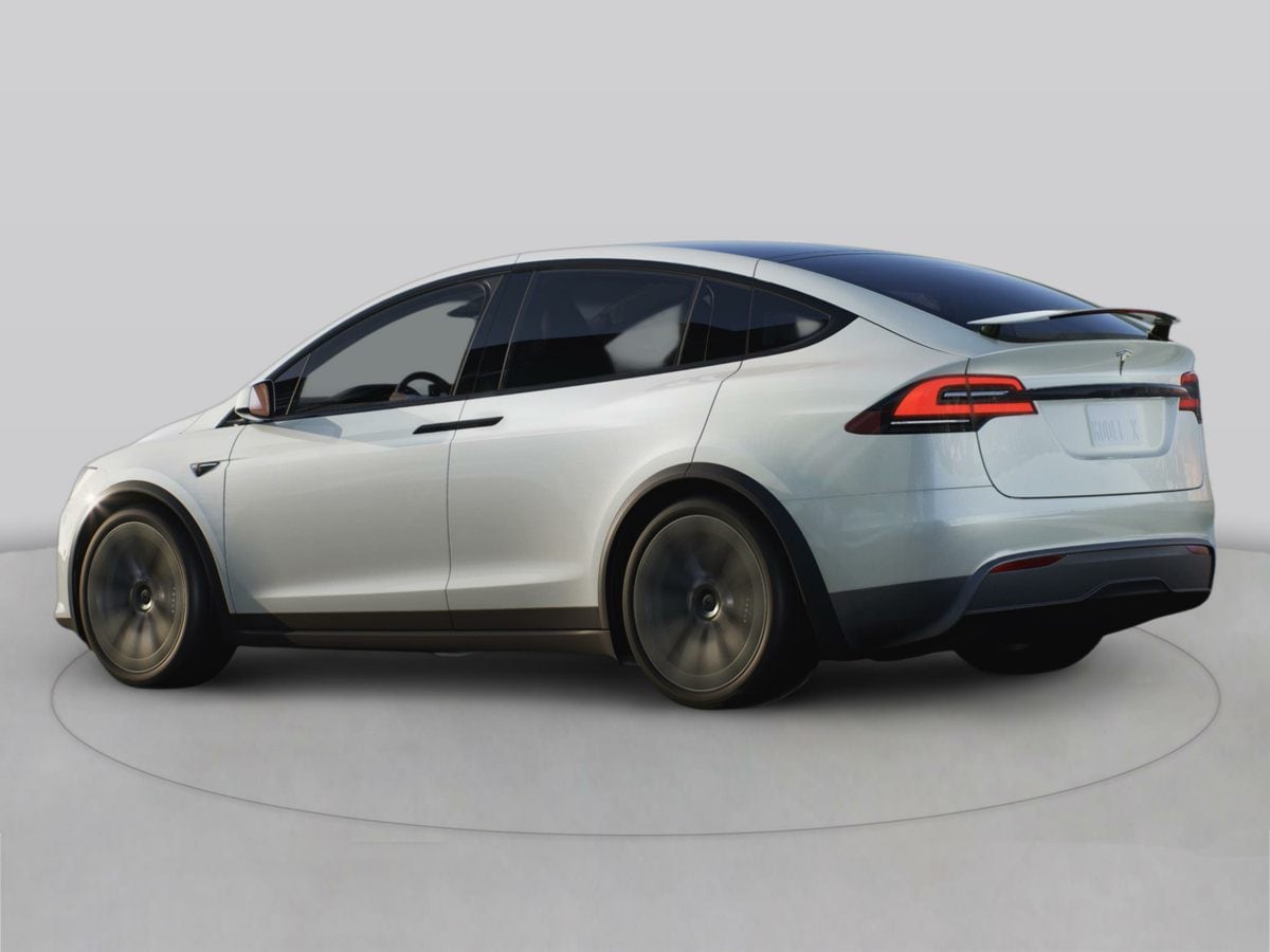 2022 Tesla Model X Plaid's photo