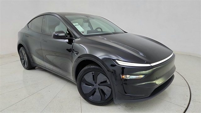 2026 Tesla New Model Y Long Range's photo