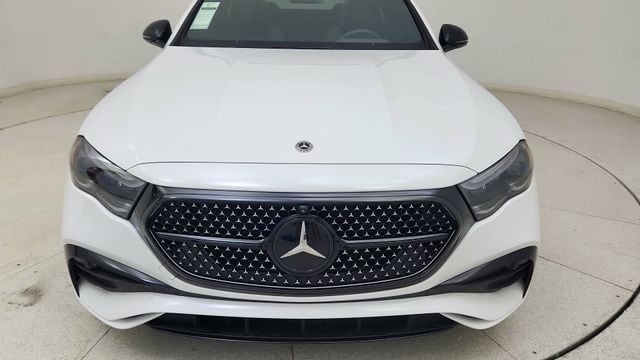 2024 Mercedes-Benz E-Class E450 - Photo 9