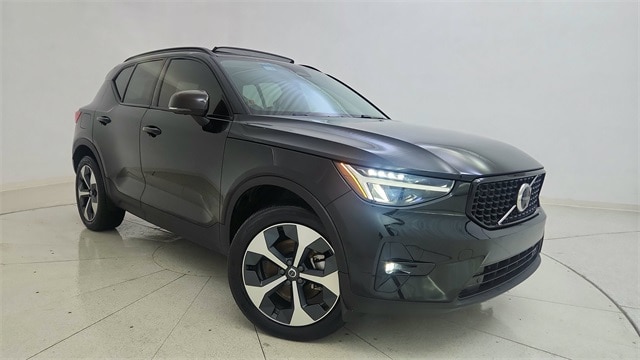2024 Volvo XC40 Plus