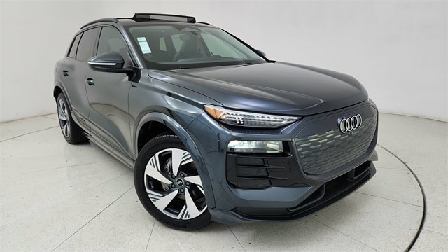 2025 Audi Q6 e-tron Premium Plus's photo