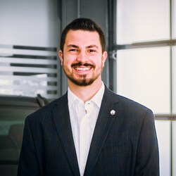 eCarOne Staff | Luxury Used Car Dealer near Carrollton, TX