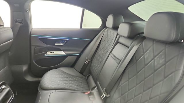 2024 Mercedes-Benz E-Class E450 - Photo 31