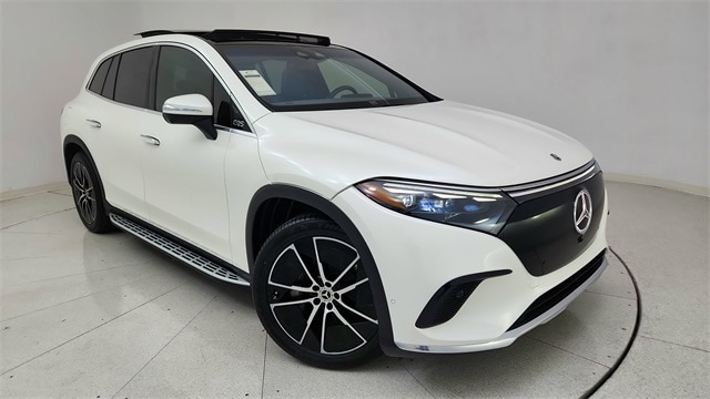 2023 Mercedes-Benz EQS SUV Base's photo