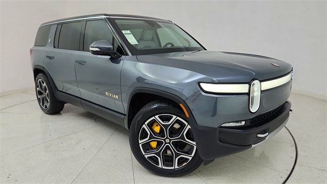 2023 Rivian R1S Adventure's photo