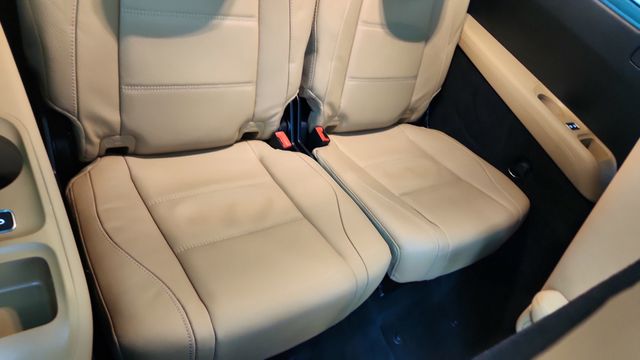 2025 Mercedes-Benz GLS Base - Photo 30