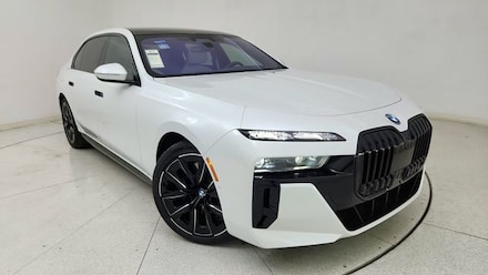 2023 BMW i7 xDrive60 | BOWERS & WILKINS | EXECUTIVE 2 | $17K OPTS