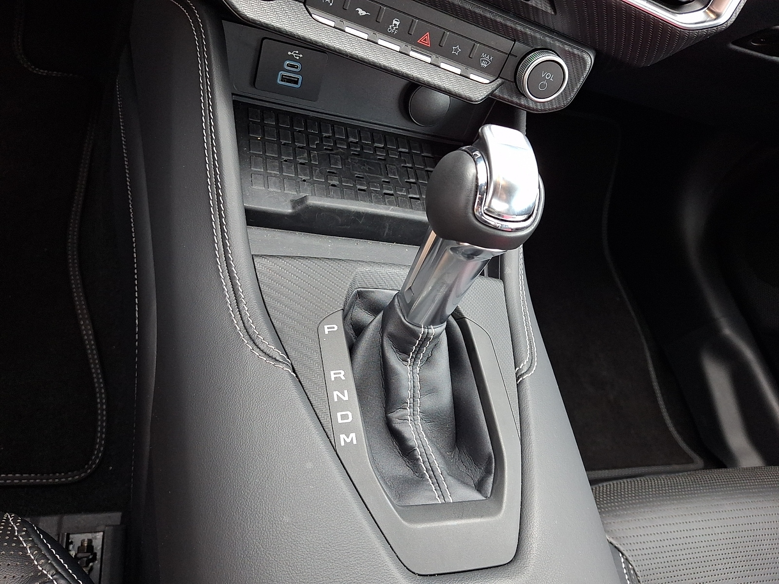2024 Ford Mustang GT Premium - Photo 16