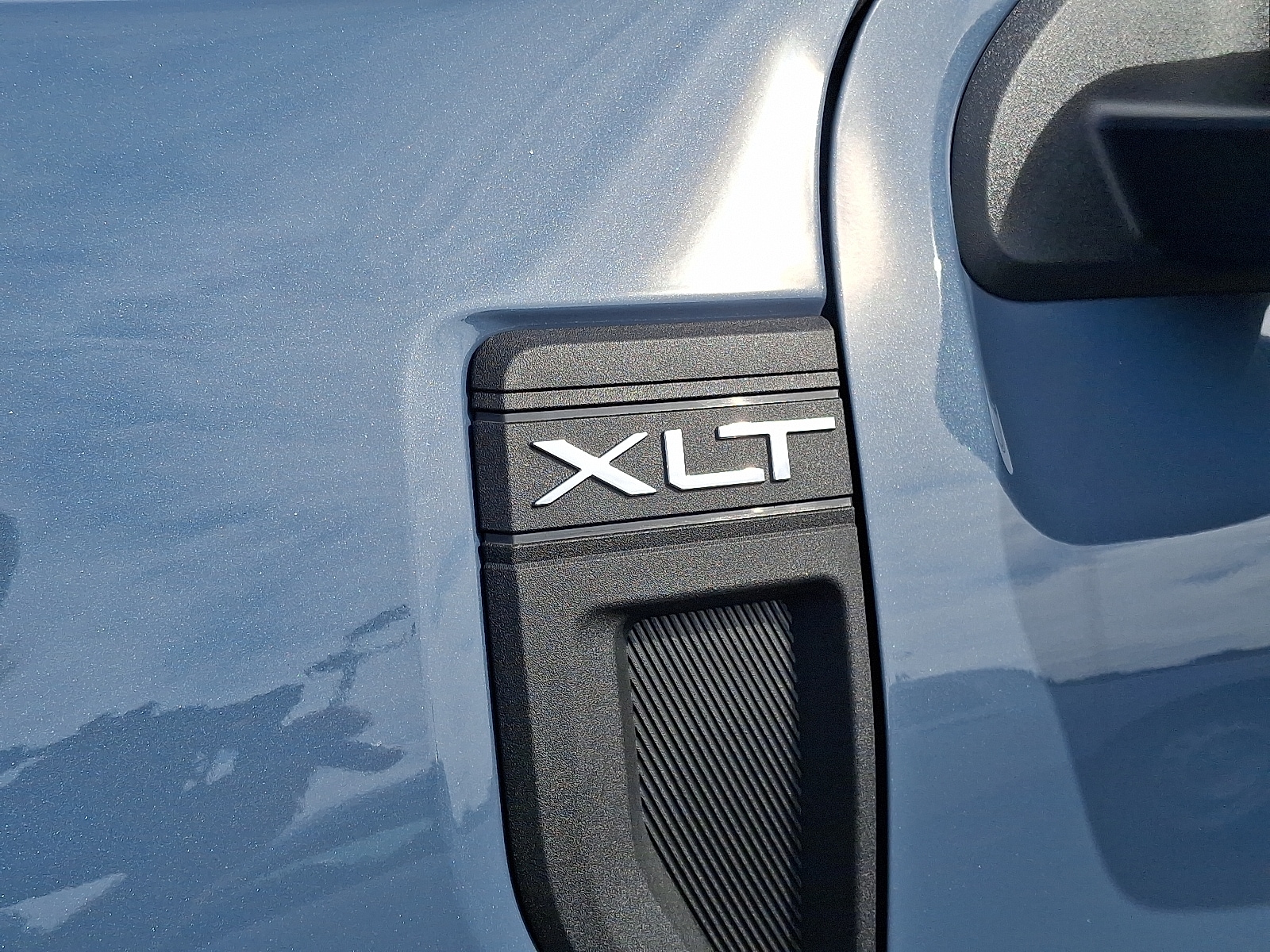 2025 Ford Maverick XLT - Photo 5