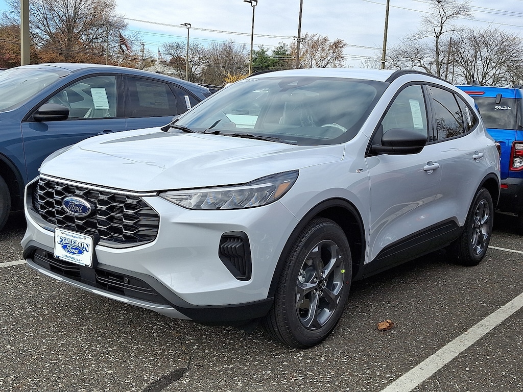 New 2026 Ford Escape ST-Line SUV