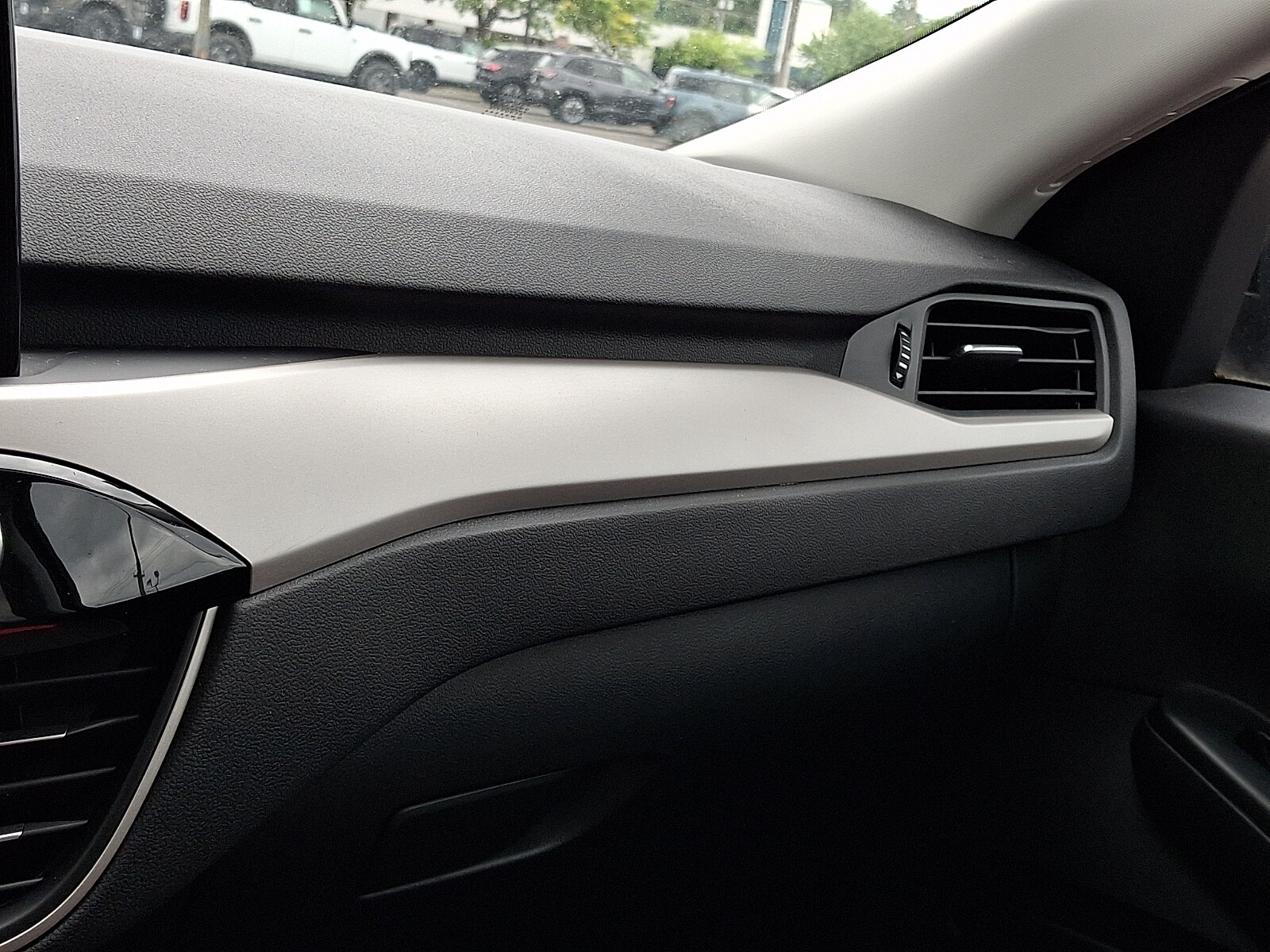 2022 Ford Escape SE - Photo 25