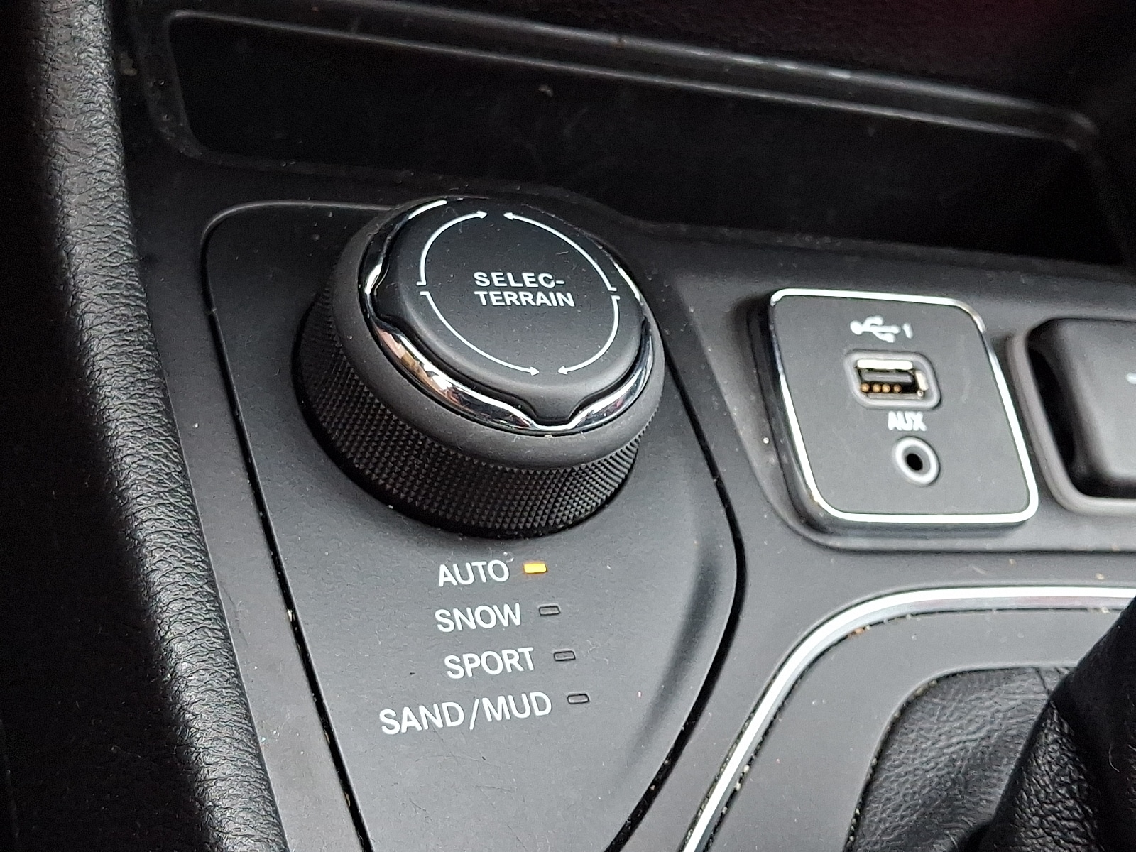 2021 Jeep Cherokee 80TH - Photo 26