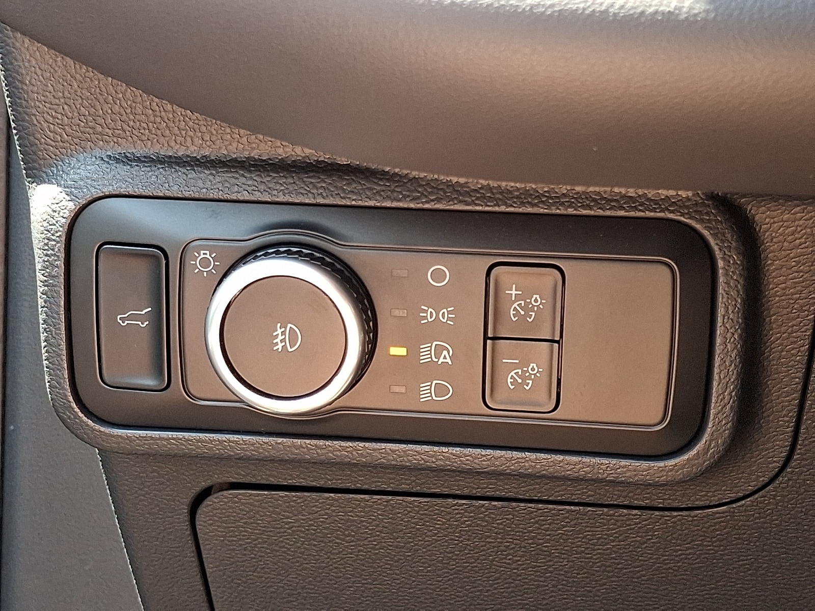 2025 Ford Explorer Active - Photo 25