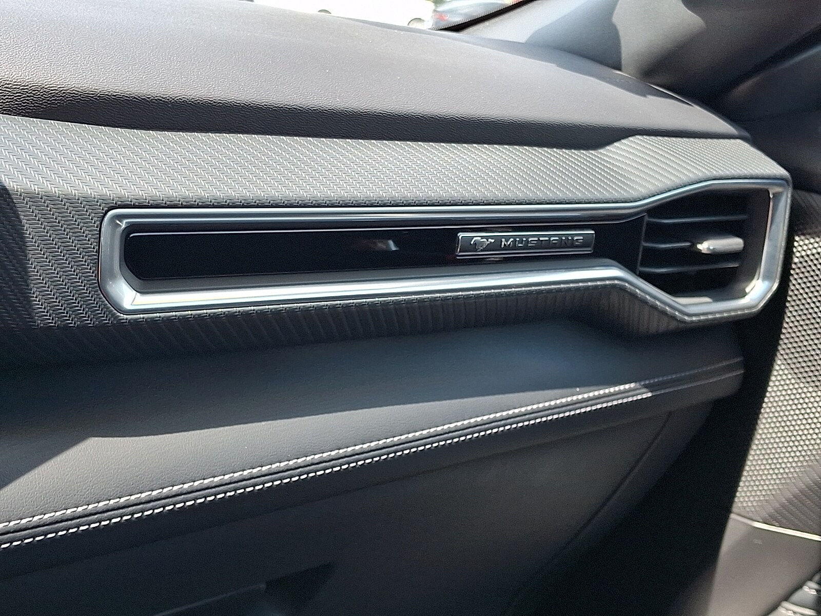 2025 Ford Mustang GT Premium - Photo 26
