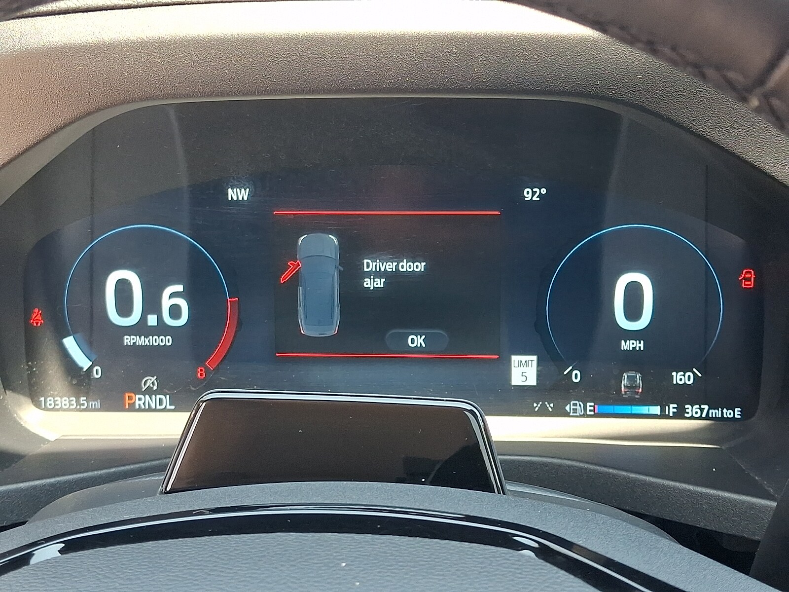 2025 Ford Explorer Platinum - Photo 22