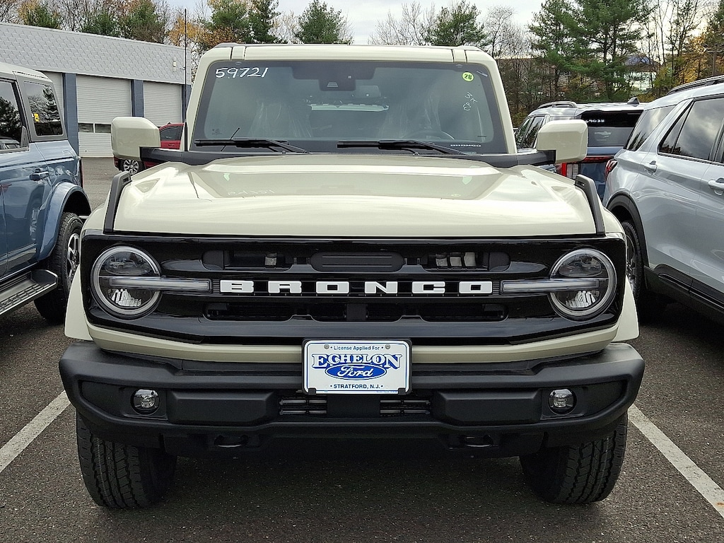 New 2025 Ford Bronco Outer Banks SUV
