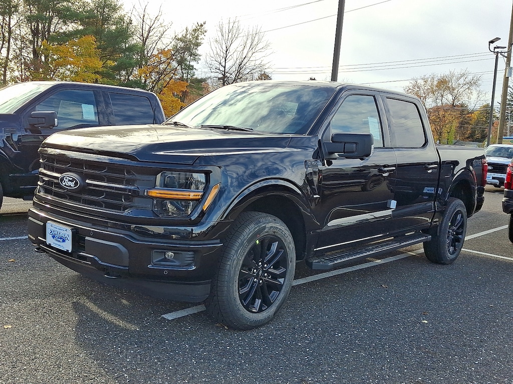 New 2025 Ford F-150 XLT Truck SuperCrew Cab