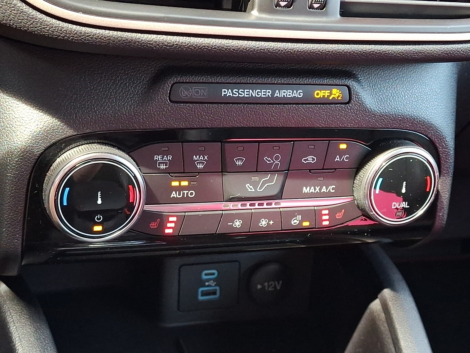 2022 Ford Escape SEL - Photo 19