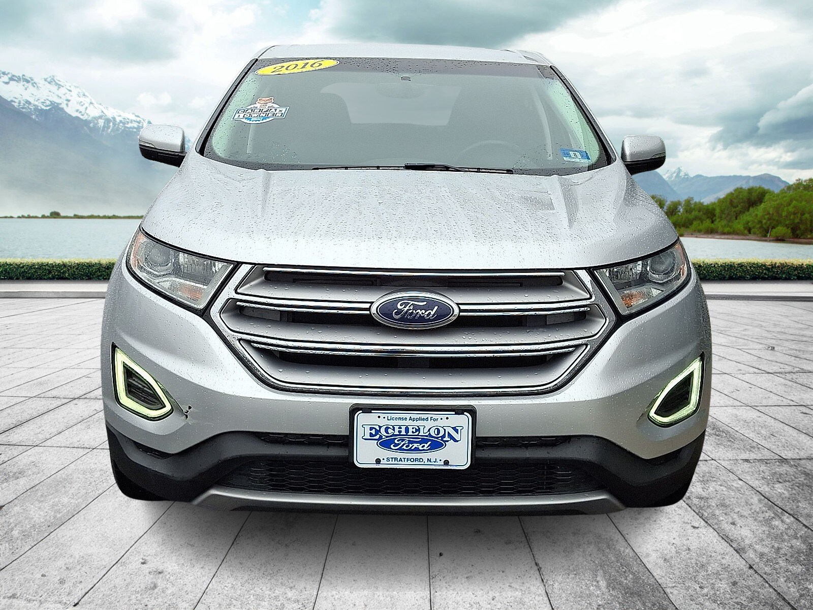 2016 Ford Edge SEL photo 2