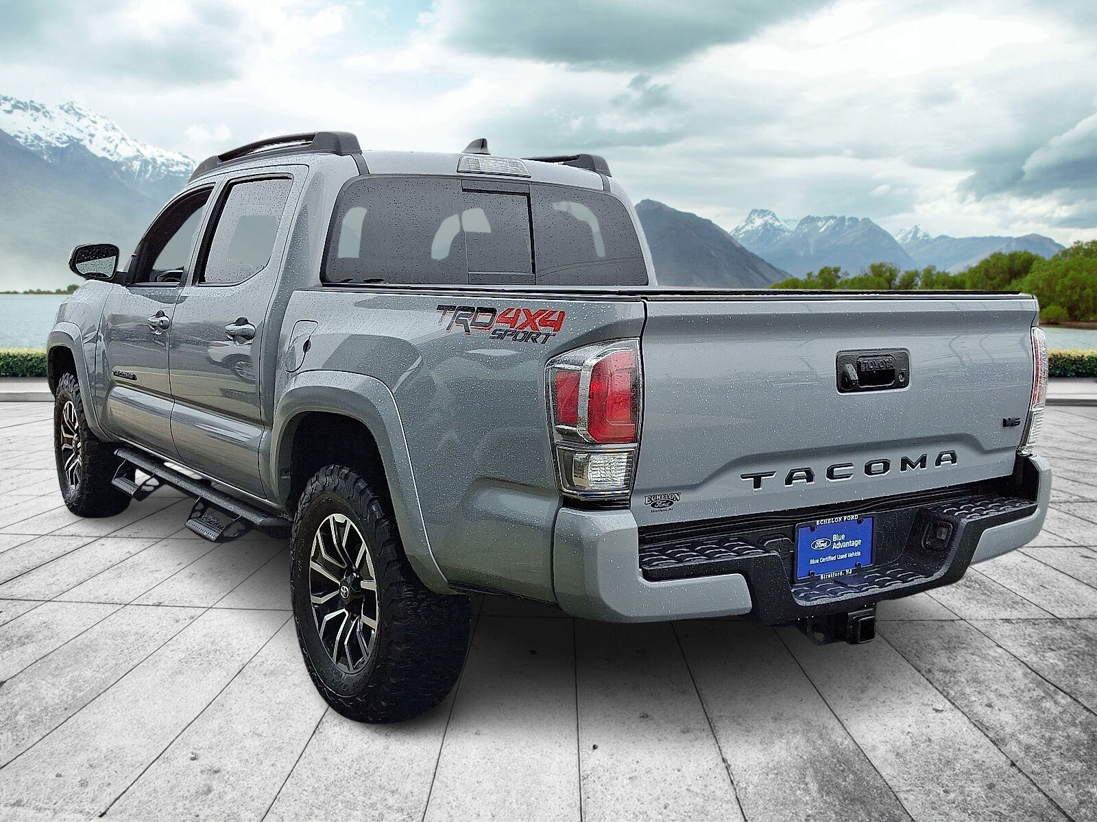 2021 Toyota Tacoma TRD Sport Double Cab photo 4