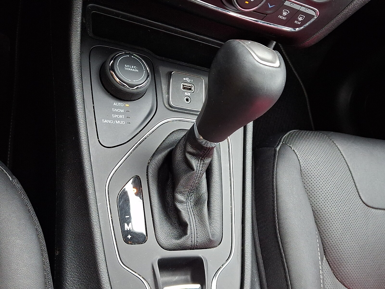 2021 Jeep Cherokee 80TH - Photo 17