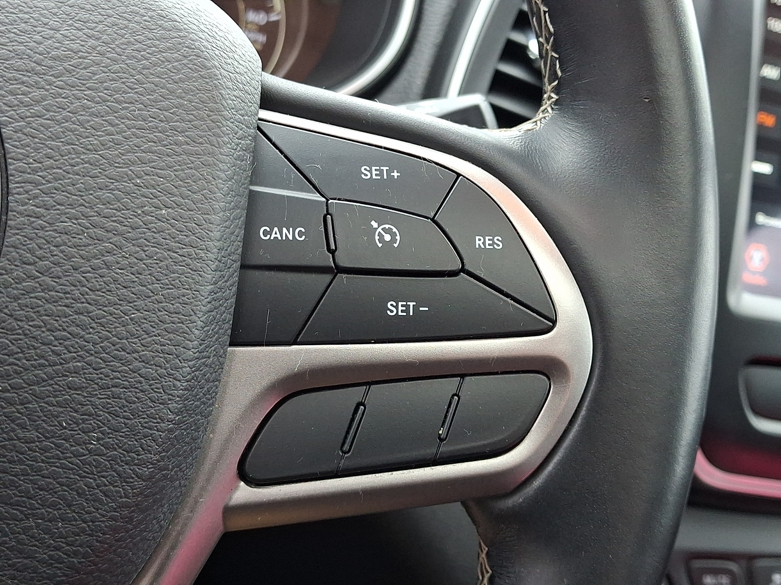 2021 Jeep Cherokee 80TH - Photo 24