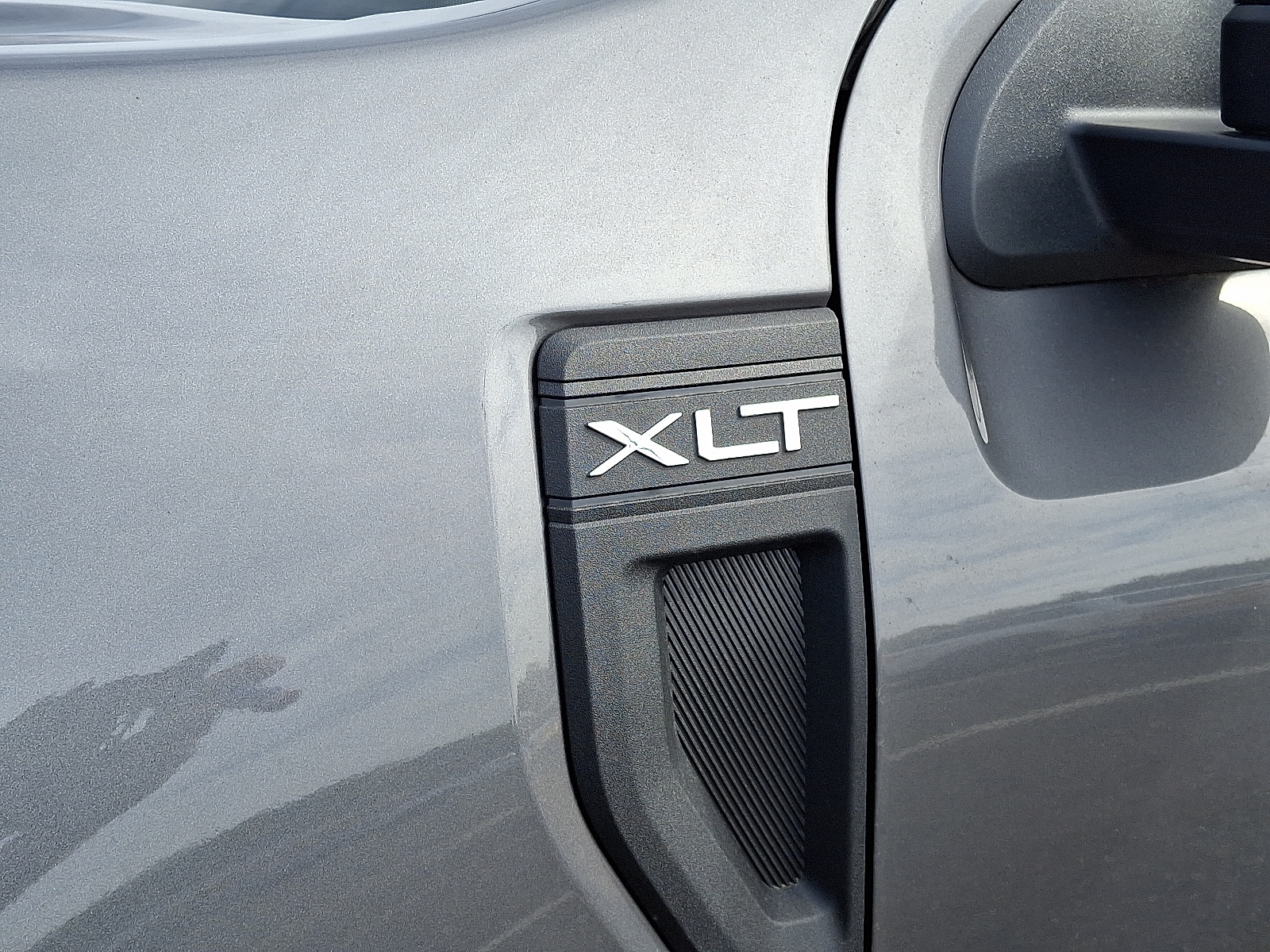 2025 Ford Maverick XLT - Photo 5