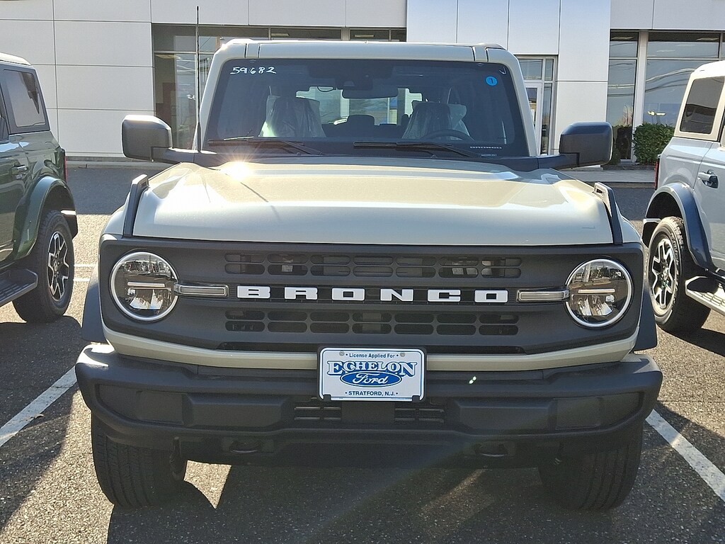 New 2025 Ford Bronco Base SUV