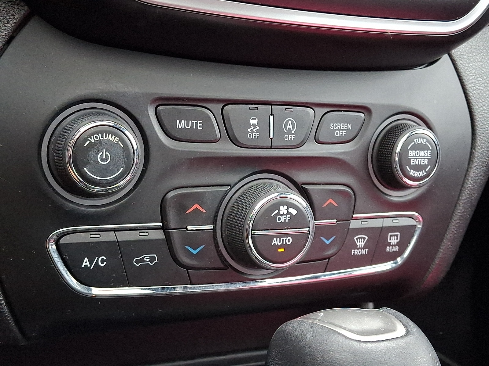 2021 Jeep Cherokee 80TH - Photo 18