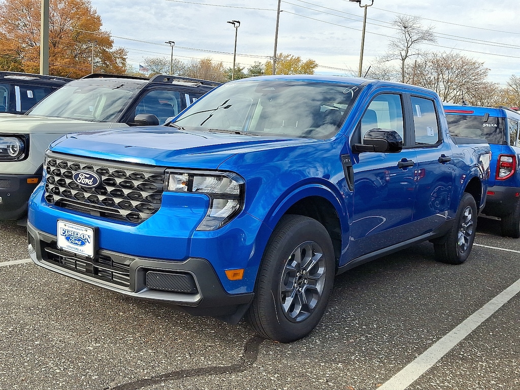 New 2025 Ford Maverick XLT Truck SuperCrew