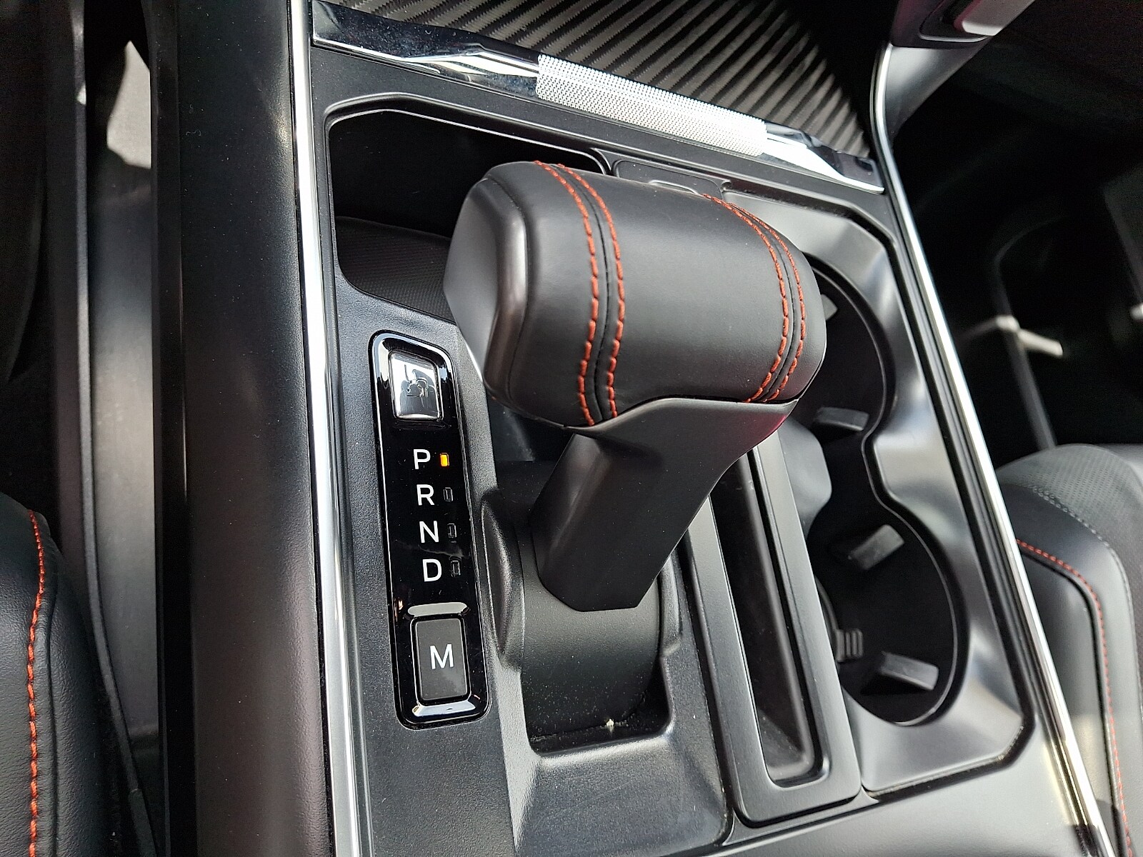 2025 Ford F-150 Raptor - Photo 18