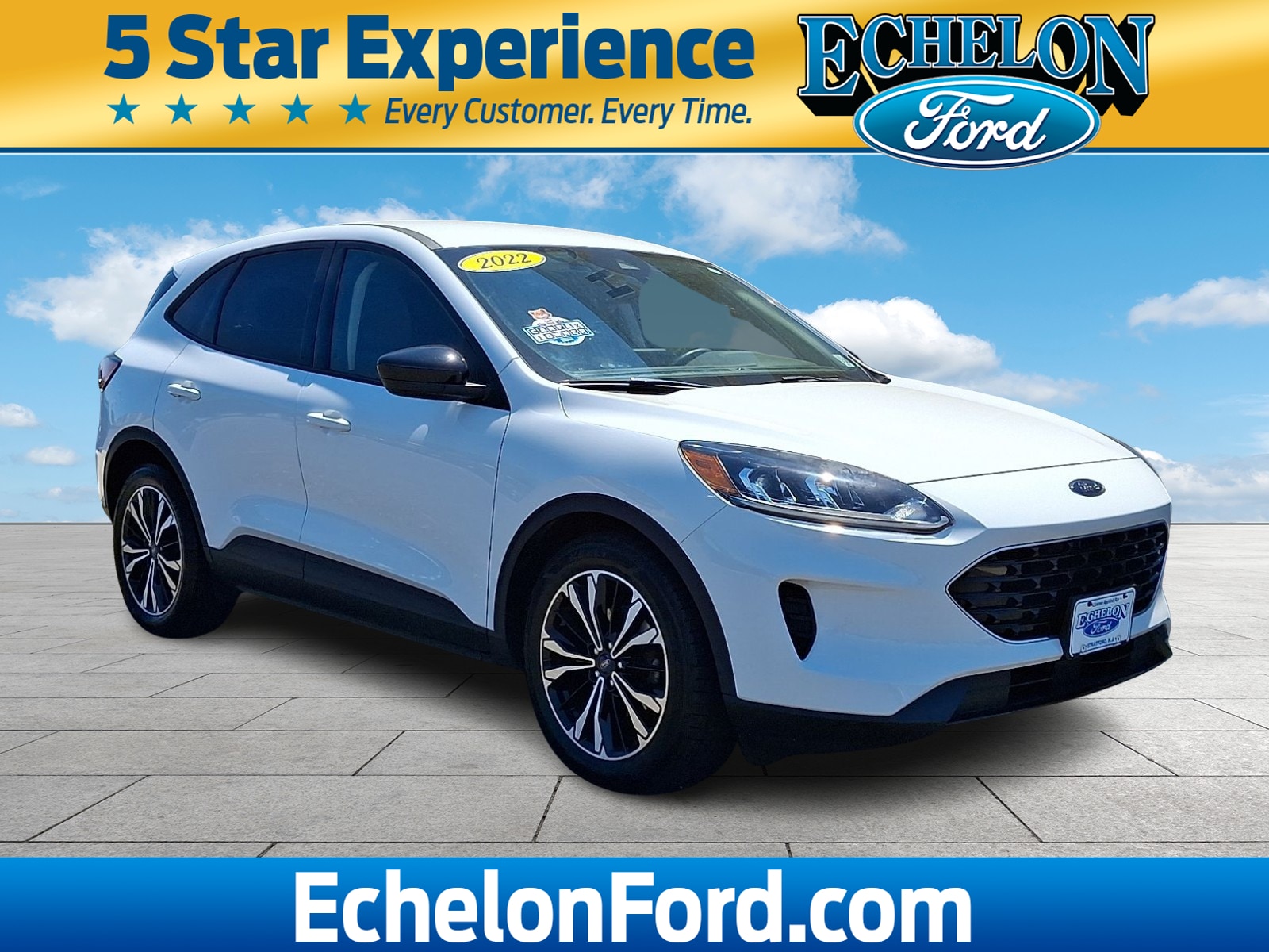 2022 Ford Escape SE FWD's photo