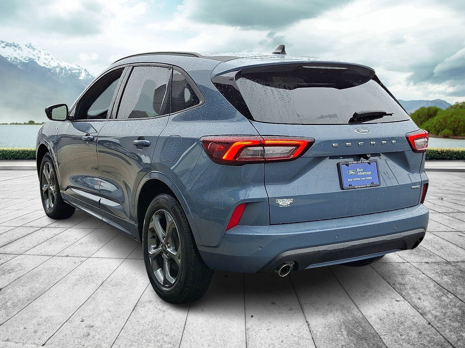 2023 Ford Escape ST-Line photo 3