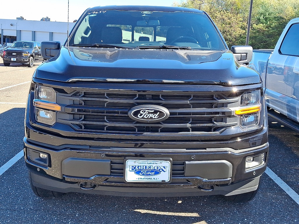 New 2025 Ford F-150 XLT Truck SuperCrew Cab