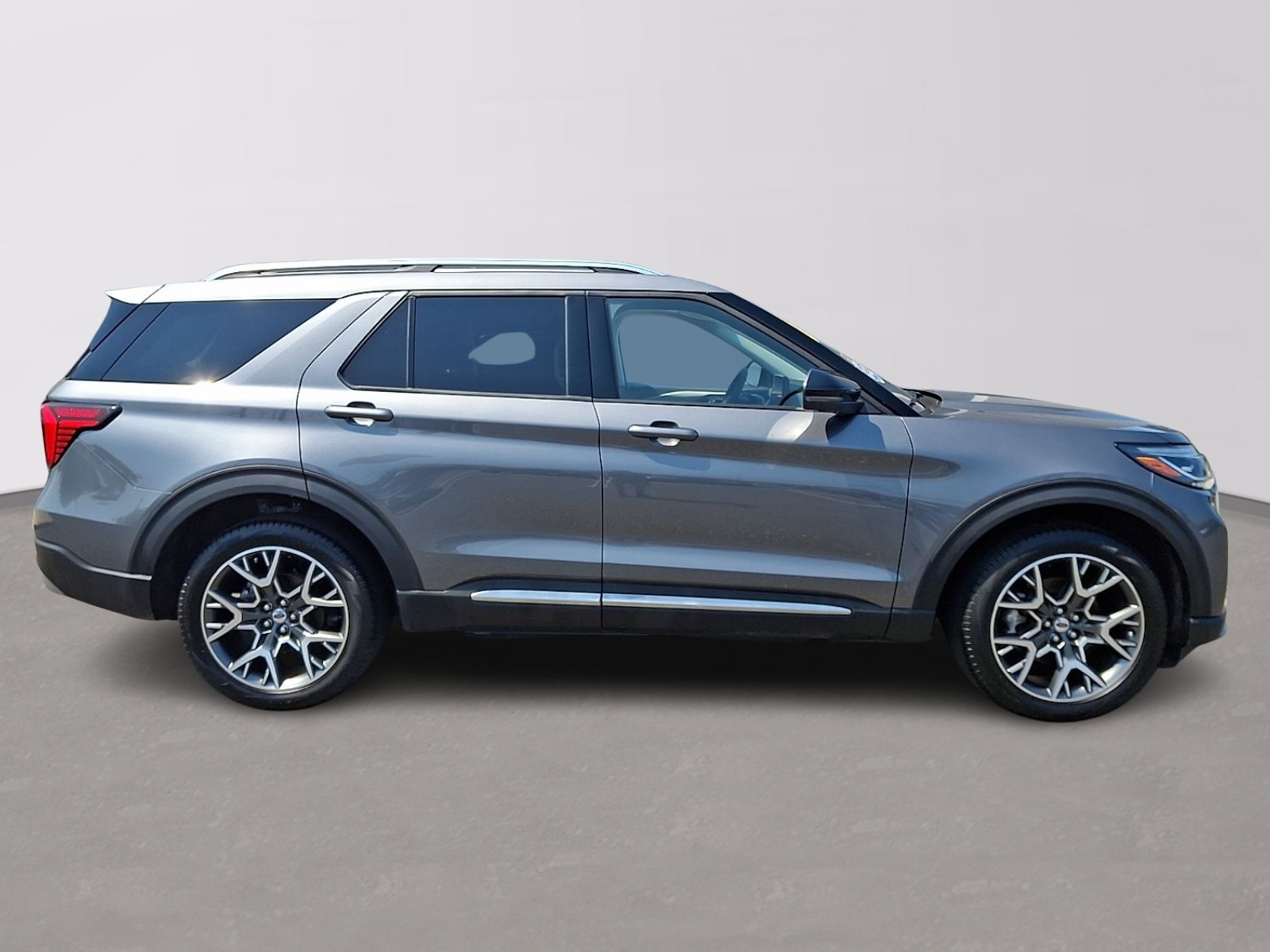 2025 Ford Explorer Platinum - Photo 7