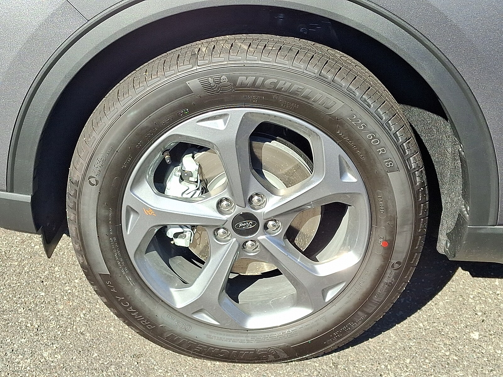 2025 Ford Escape ST-Line photo 4