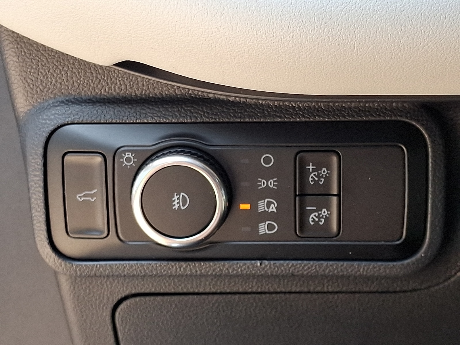 2025 Ford Explorer Platinum - Photo 26