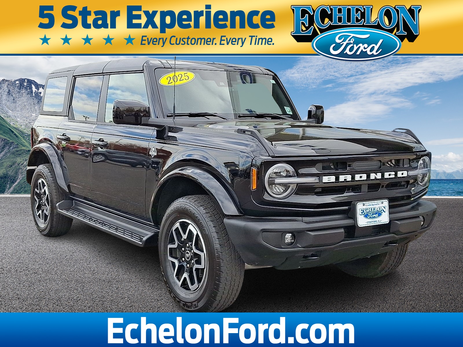 2025 Ford Bronco 4-Door Outer Banks's photo