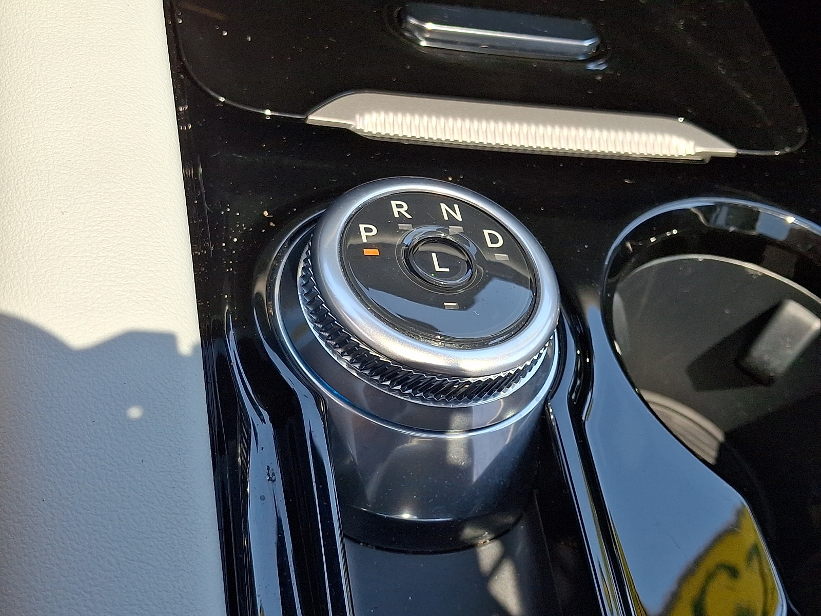 2025 Ford Explorer Platinum - Photo 18