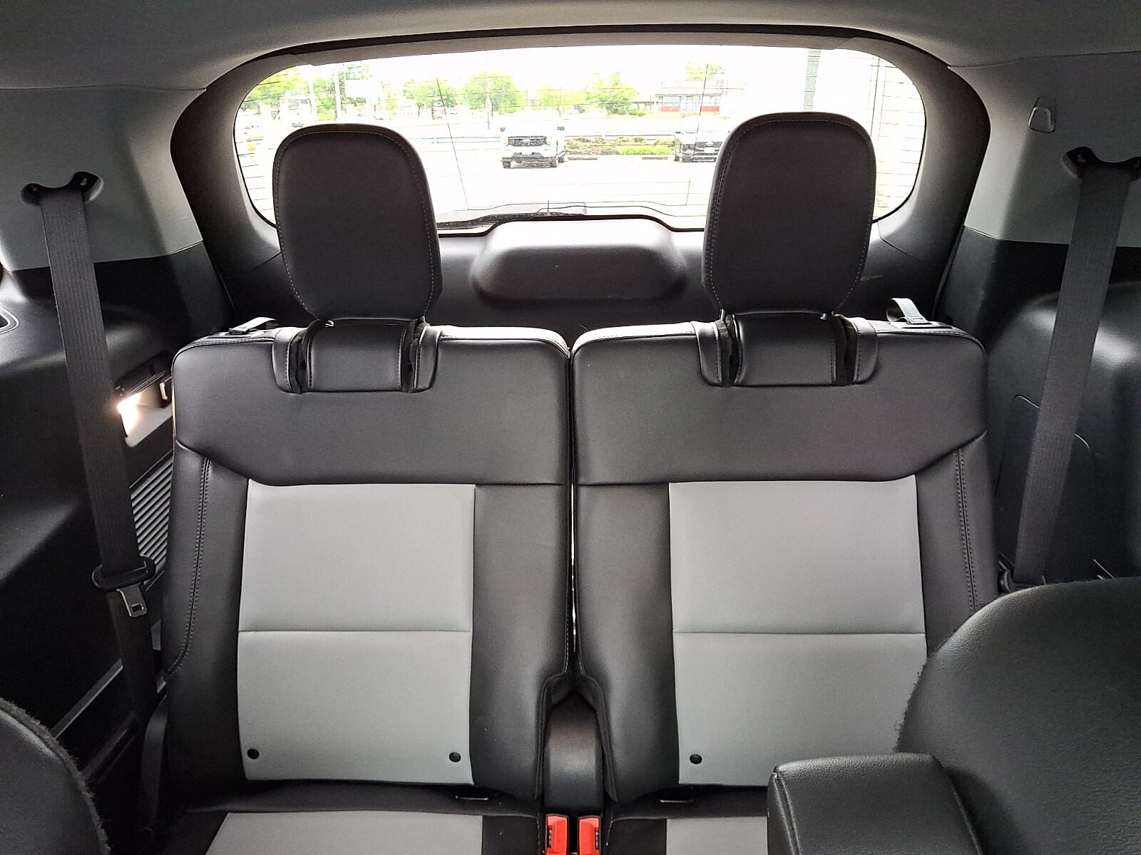 2023 Ford Explorer XLT - Photo 13
